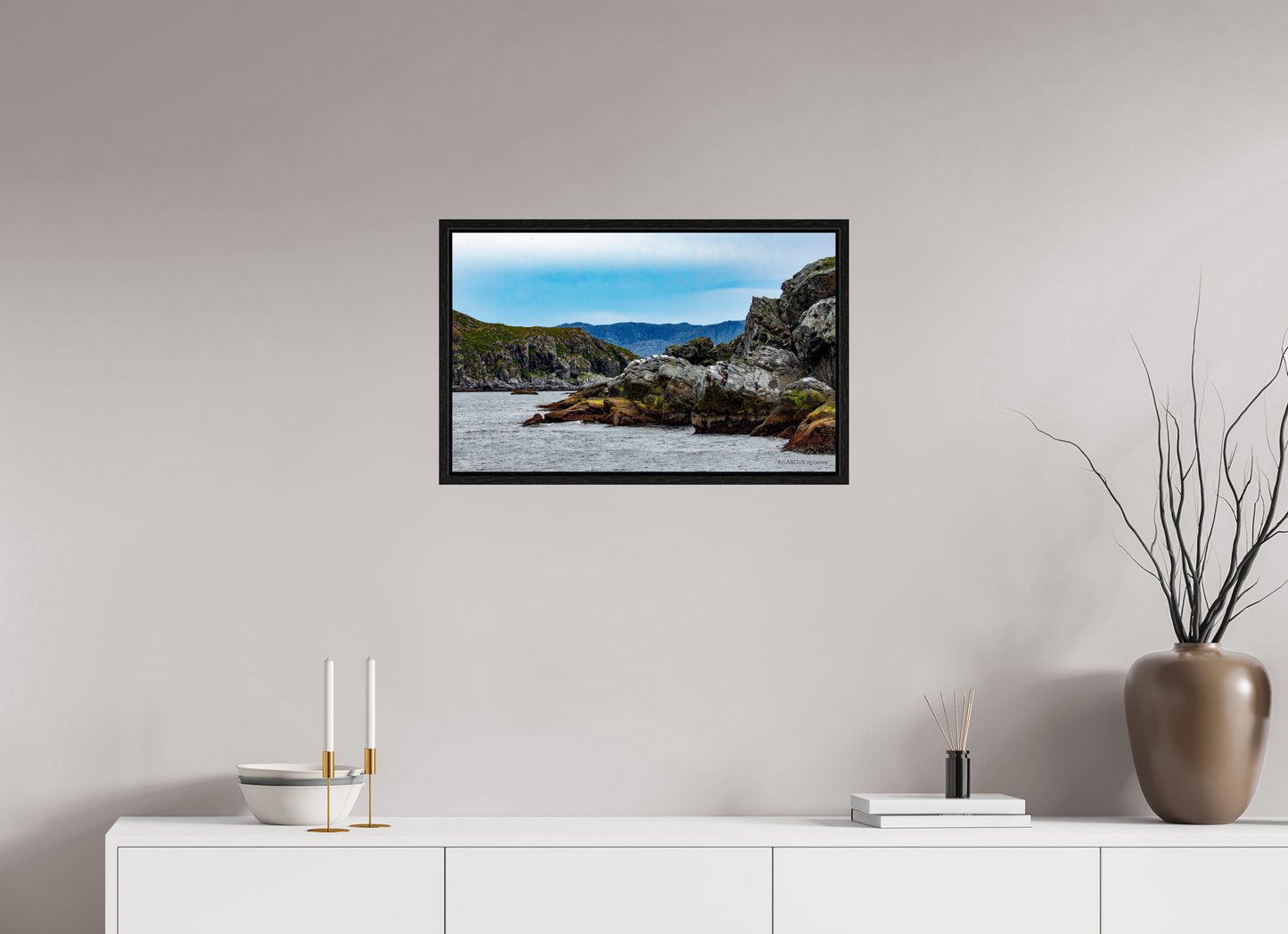 25.6 x 16″, Floater Frame Zillas Zoom Image 210